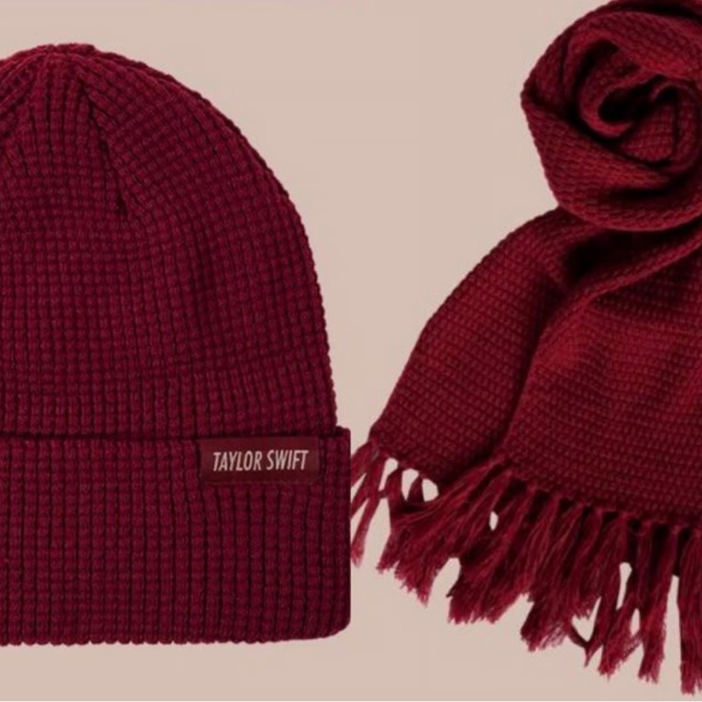 Sold Out Taylor Swift “All Too Well” Scarf & Hat Set Red (Taylor’s Version)